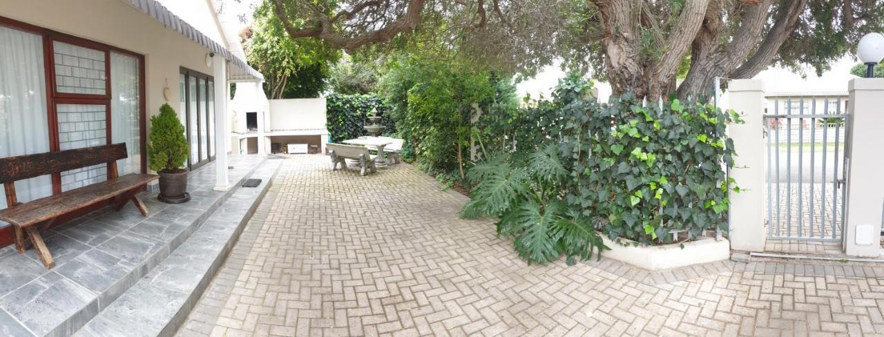 Metime Guesthouse & Self Catering 하텐보스 외부 사진